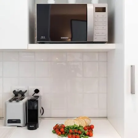 Garage-netflix-wifi Garden