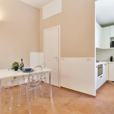 Garage-netflix-wifi Garden Rome