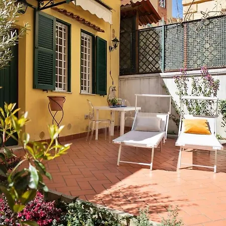 Garage-netflix-wifi Garden * ローマ